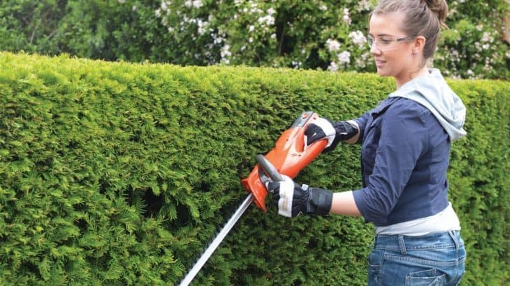 Electric or Battery Powered Hedge Trimmer